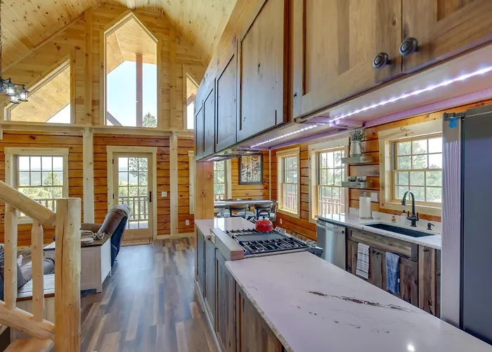 Peaceful Wyoming W/ Spacious Deck & Wet Bar! Holiday home