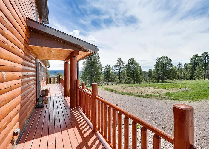 Peaceful Wyoming W/ Spacious Deck & Wet Bar! * Sundance